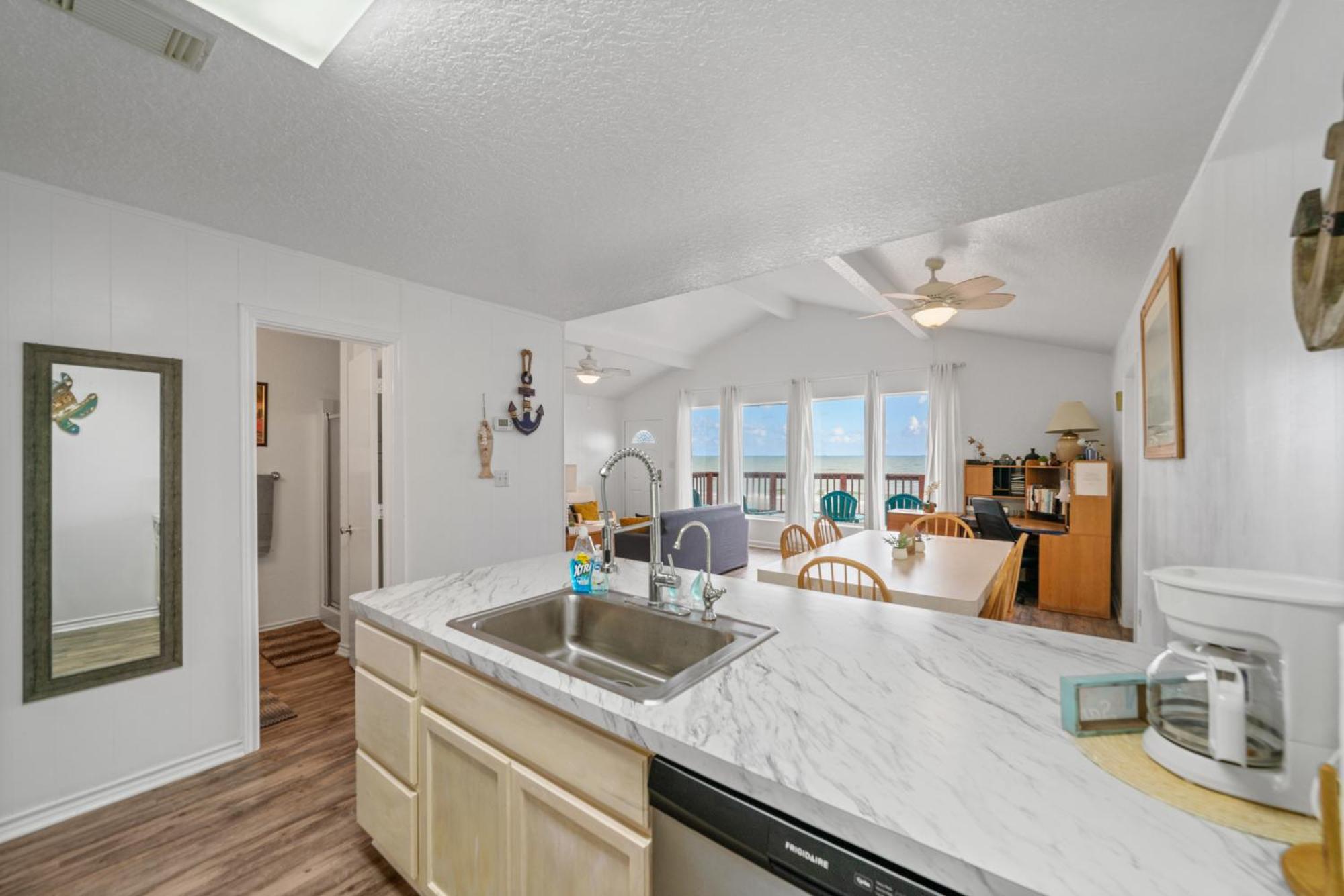 Amazing Oceanfront 2Br Home Cozy Peaceful And Kid And Pet Friendly Freeport Exteriér fotografie